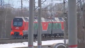 Новый электровоз 3ЭС8 "Малахит" проходит тестирование и обкатку на ЭК ВНИИЖТ.