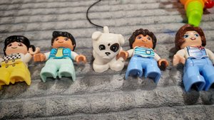 играем в лего и учимся считать до 5 для малышей, детские развивающие игры