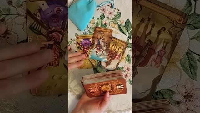 Гадание на отношения 💃❤️🔥🎩 Карты таро смотреть онлайн