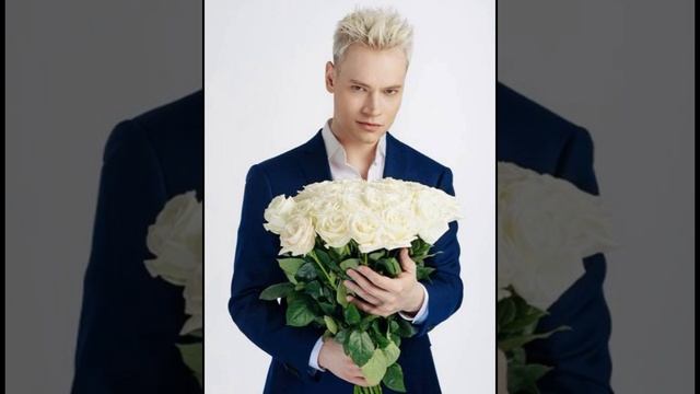 Всем влюблённым сегодня посвящается это произведение... в честь трёхлетия...