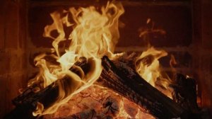 Расслабляющий камин. Звуки потрескивания огня с горящими дровами