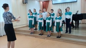 Карнаухова Галина Алексеевна.Хор мл.кл.Хрустальные нотки .Солнышко.