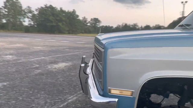 1983 Chevy K10 LT Swap Walkaround смотреть онлайн