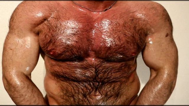 HANDSOME OILY HAIRY MUSCLEGOD - THESTREETFLEXER