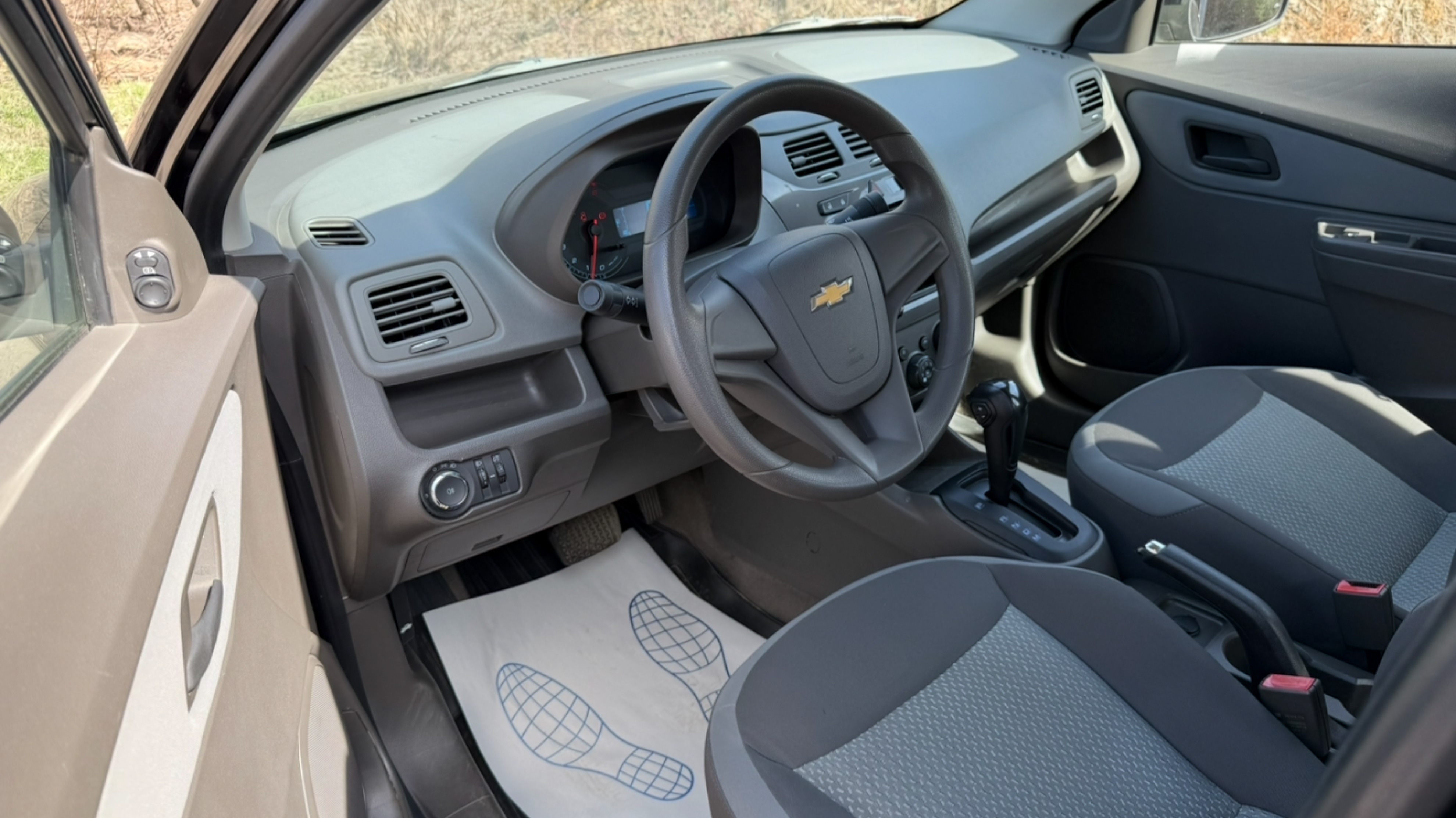 Chevrolet Cobalt 2014 1.5AT смотреть онлайн