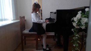 "Сонатина" (Sonatina) А . Гедике (A. Gedike), фортепиано.