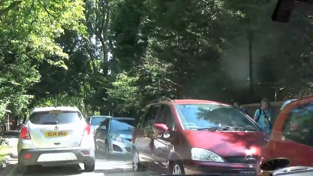 Очередь на отдых. На что идут британцы ради пляжного отдыха. смотреть онлайн