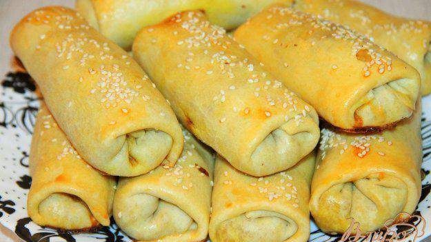 Молдавские пирожки Вэрзэре с тушеной капустой