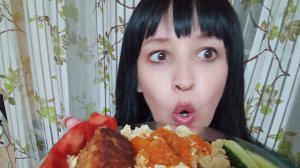 МУКБАНГ/МАКАРОНЫ С КАТЛЕТАМИ🍅🥒🥒🥒🥒🥒🥒🍝🍝🍝🍝🍝🍝🍝