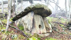 Видео 96 - Дольмен В ТУМАНЕ (Солоники)