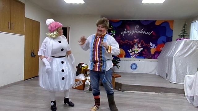 Спектакль самодеятельного театра-студии "Кураж" "Новогодняя сказка", 2023г. г. Барнаул, часть 2. смотреть онлайн