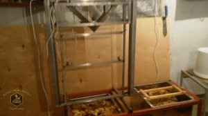 Стол для распечатки медовых рамок "Сделай сам"