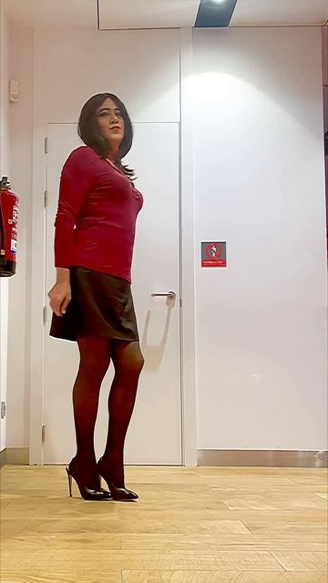 Just crossdressing again смотреть онлайн