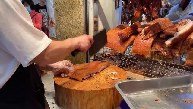 Chinese Street Food BBQ Pork Chopped Roasted Pig in Guangzhou, China смотреть онлайн