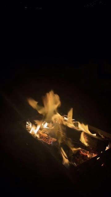 Огонь и вода / Треск костра и шум моря / релакс #israel #реласк #relax #пламя смотреть онлайн