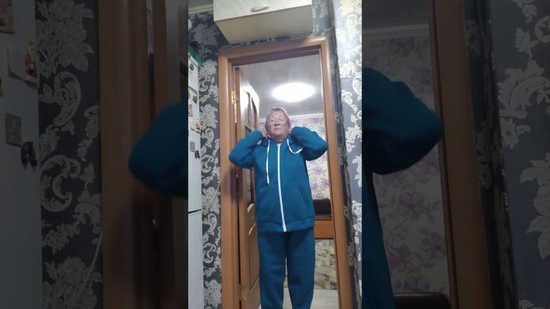 Купила себе тёплый костюм