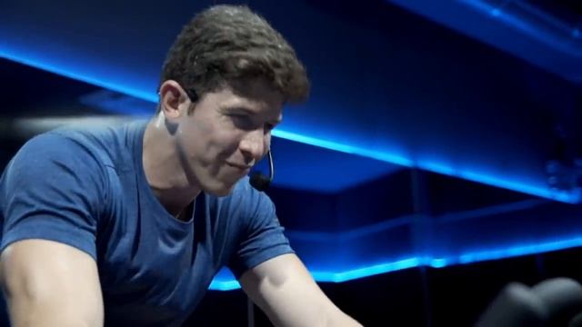 Te presentamos VOLAVA смотреть онлайн