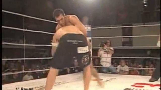 Geordashy vs Pc - MaxFight3.wmv смотреть онлайн