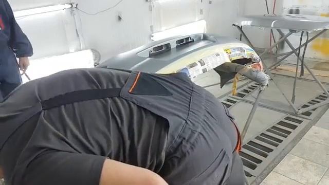 Окраска капота и бампера Nissan  Учимся