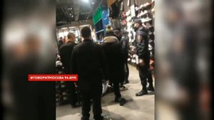 Жёсткое задержание девушки в Иркутске