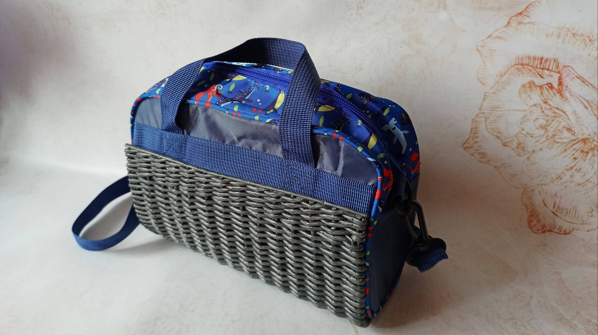 Комбинированная сумочка с плетением из бумажной лозы смотреть онлайн