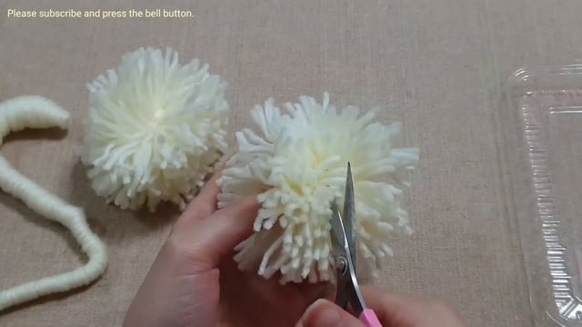 lt's so cute!! Perfect idea made of Hanger and wool - Super recycling ideas - DIY projects