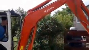 Мини-экскаватор Kubota U25-3a дорожные работы
