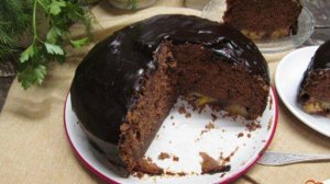 Пирог с бананом под шоколадной помадкой