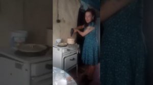 пьяная деревенская повариха