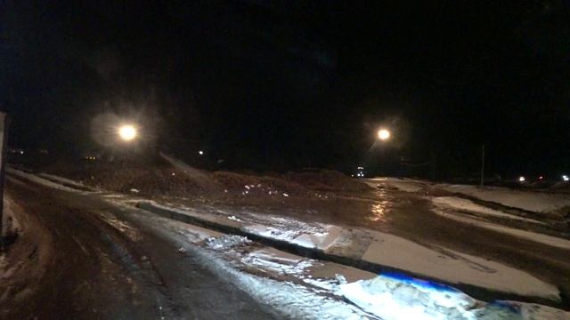 HOWO 8x4 свекла серия -19 застрял...тащили экскаватором смотреть онлайн