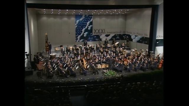 Suite Háry János (Z. Kodály)- Banda Sinf. Ateneu de Cullera, J. Cantos, dir. 31 Certamen Altea.2002 смотреть онлайн