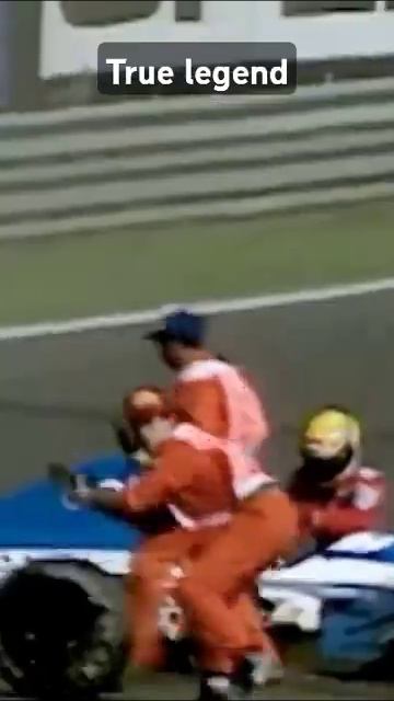 Nobody stopped while Ayrton Senna heroically came to help save another driver's life #f1 #foryou смотреть онлайн