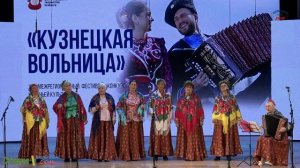 "Ой загулял казак", "На Донецкой стороне".