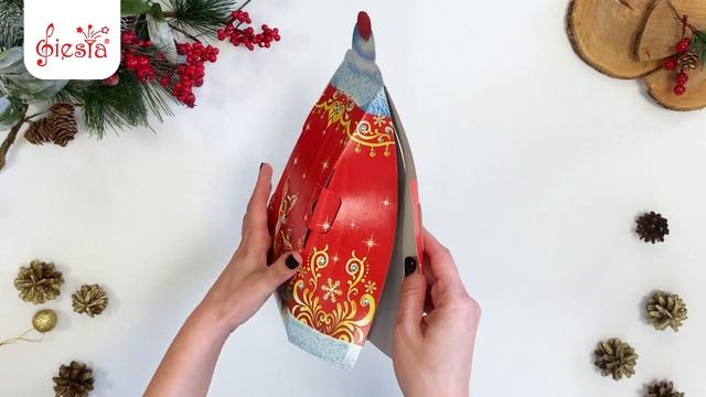 Новогодние коробки. Подарочная коробка «Традиция 0.8» - упаковка для конфет и сладких сувениров