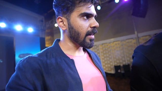 Rs. 1.6 CRORE MERCEDES EQS Electric is the Future смотреть онлайн