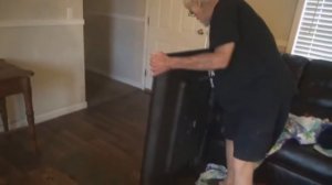 ЗЛОЙ ДЕД ЛОМАЕТ HD ТЕЛЕВИЗОР РУССКАЯ ОЗВУЧКА!