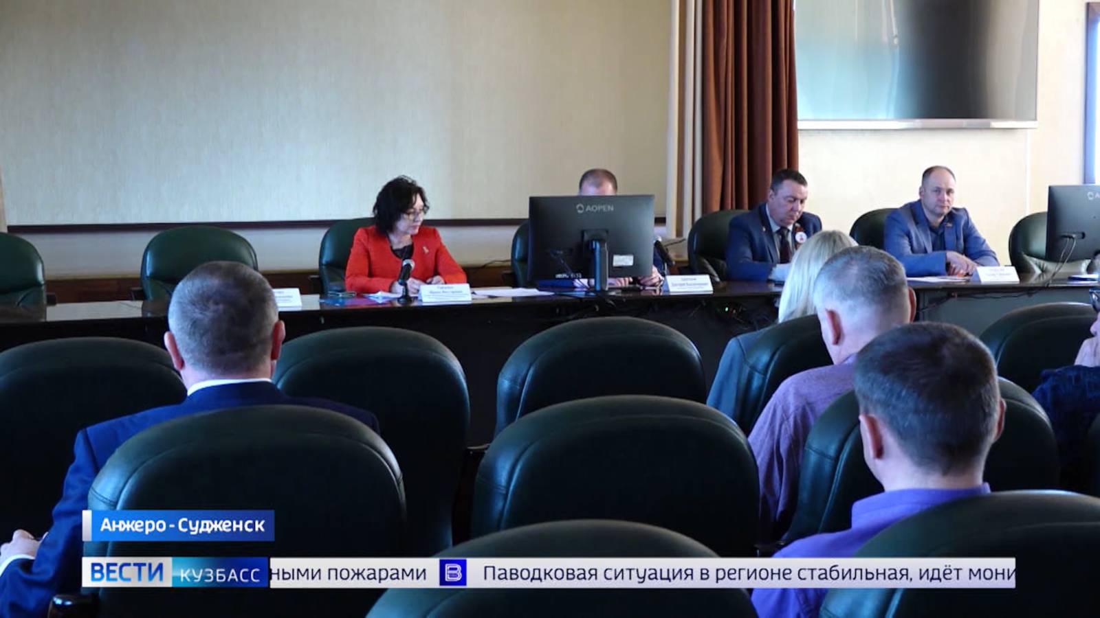 Начальник ГЖИ Кузбасса обсудила в Анжеро-Судженске вопросы повышения качества обслуживания МКД