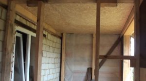 Поставили перегородки под двери в веранду - часть 2