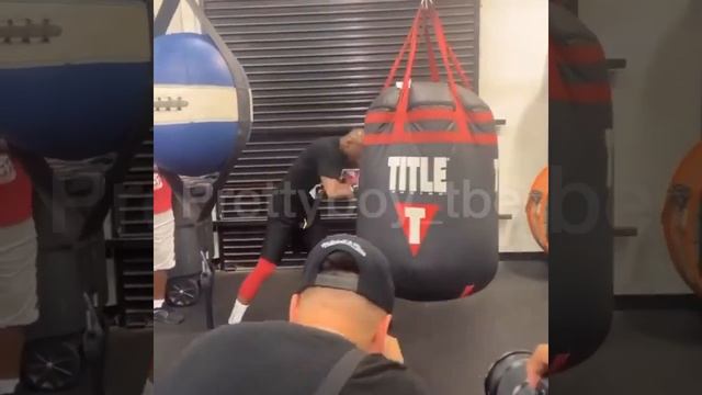 FLOYD MAYWEATHER | BOXING LEGEND HALL OF FAMER | UNDEFEATED WORLD CHAMPION IN FIVE WEIGHT CLASSES смотреть онлайн