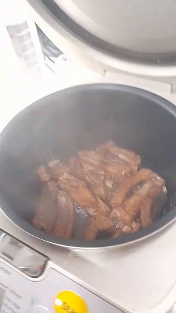 STEW SPARE RIBS AT THE RICE COOKER смотреть онлайн