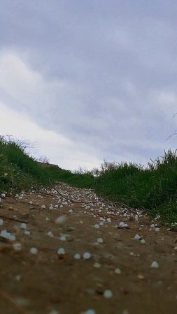 Град выпал в Керчи