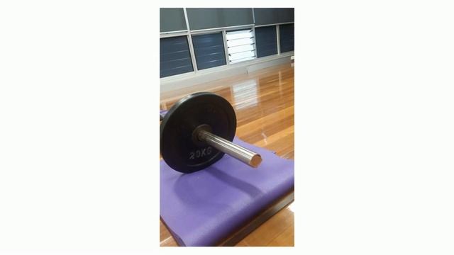 Static Stretching vs Muscle Activation for Conventional Deadlift