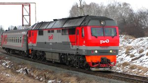 "Впервые в наших краях". ТЭП70У-006 с пригородным поездом Сосьва Новая - Алапаевск