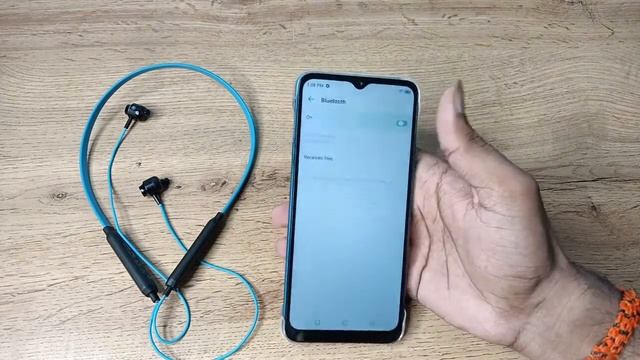how to connect bluetooth earphone in infinix smart 6 Plus, bluetooth earphone connect kaise karen смотреть онлайн