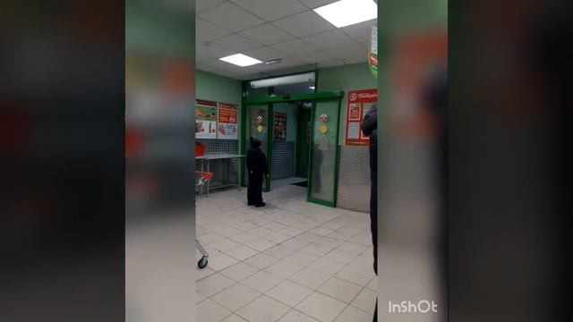 Открываем двери