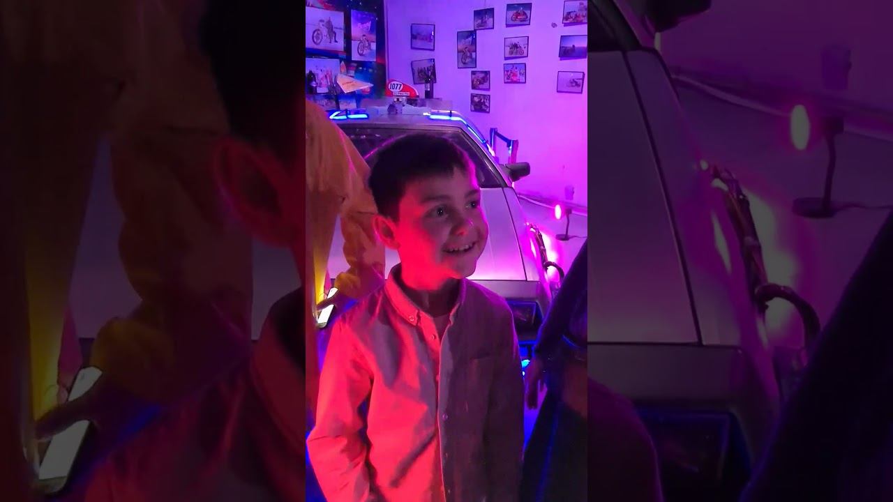 Здесь очень круто! Отзыв о научном шоу «Лаборатория времени доктора Эммета Брауна» смотреть онлайн