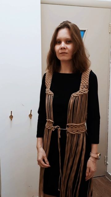 Накидка/жилет в технике макраме 🤍 смотреть онлайн