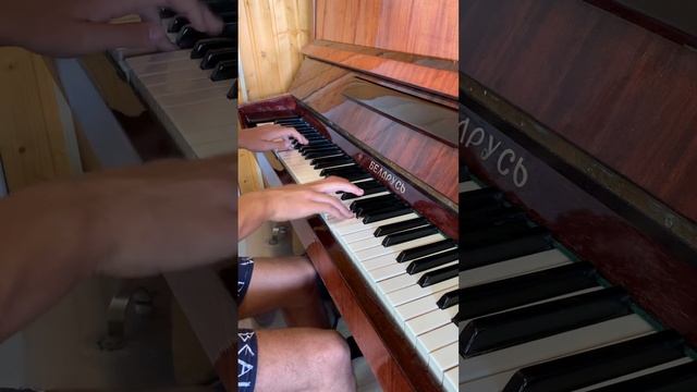 Бах «Прелюдия и фуга Соль мажор» исполняет Артемьев Роберт смотреть онлайн