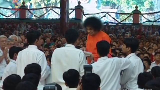 368 - Namami Nithyam Gananatham  Radio Sai Bhajans