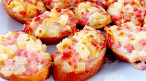Горячие бутерброды с ананасом 🍍, ветчиной и сыром 🧀